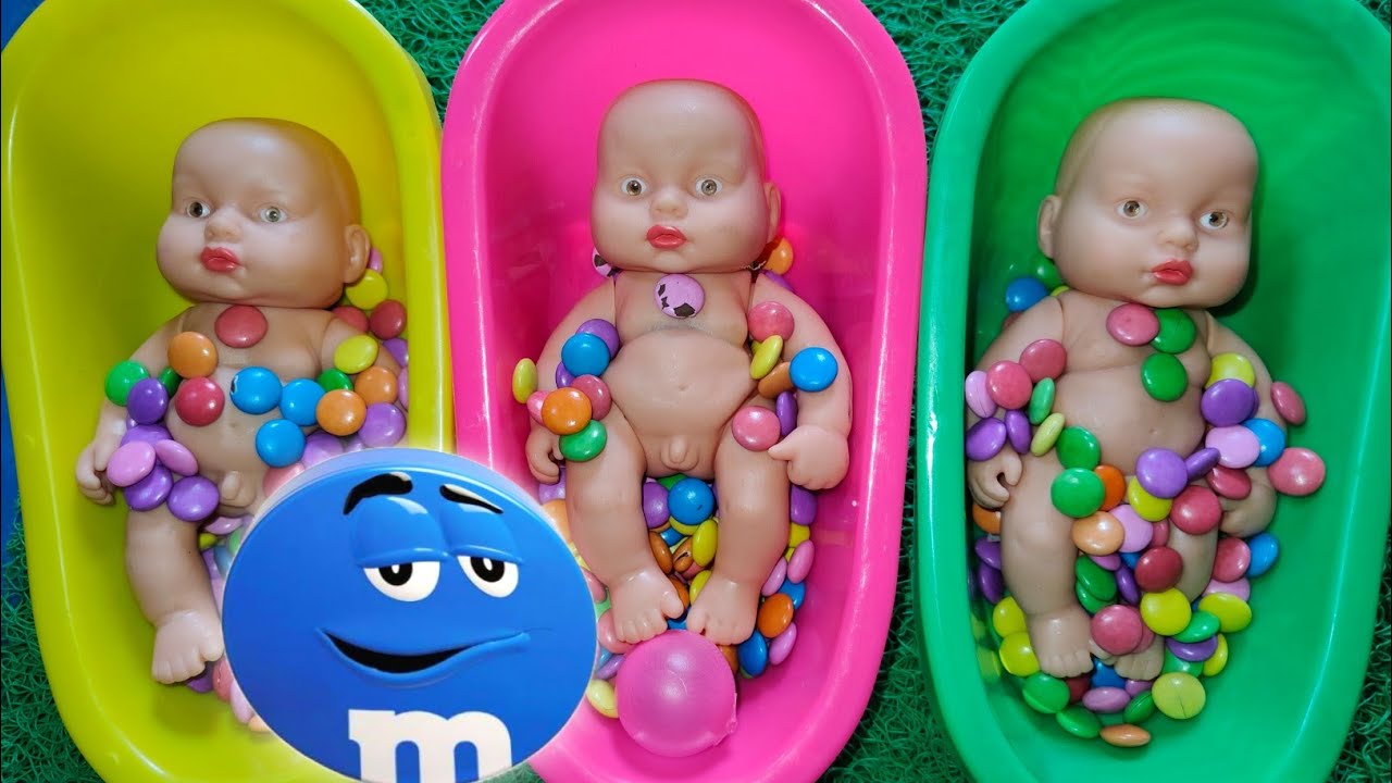 3 Minutes Satisfying Rainbow Bathtub Mixing Candy ASMR | M&M Candy Bathtub Mixing | Rainbow Bathtub