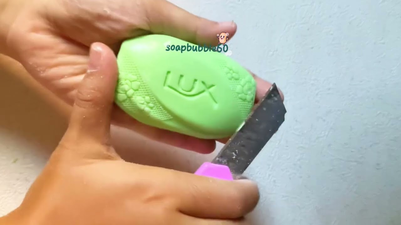 Green series 🧼💚🍃✨ #relax #cuttingsoap #soapcarving #oddlysatisfying #soapasmr #satisfying