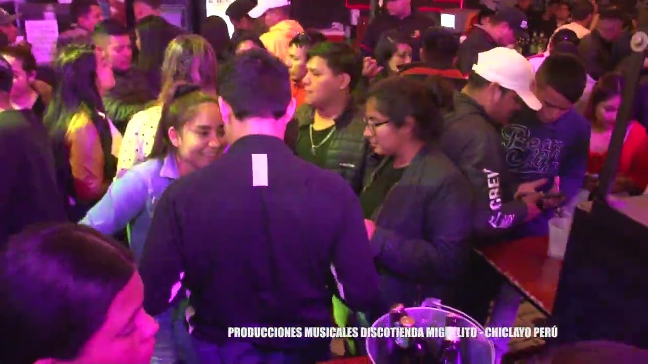 MIX BOLEROS 02 - JORGE ESQUIVES Y ORQUESTA ( EN VIVO ) CHICLAYO - LOCAL  ( LA ESQUINA )