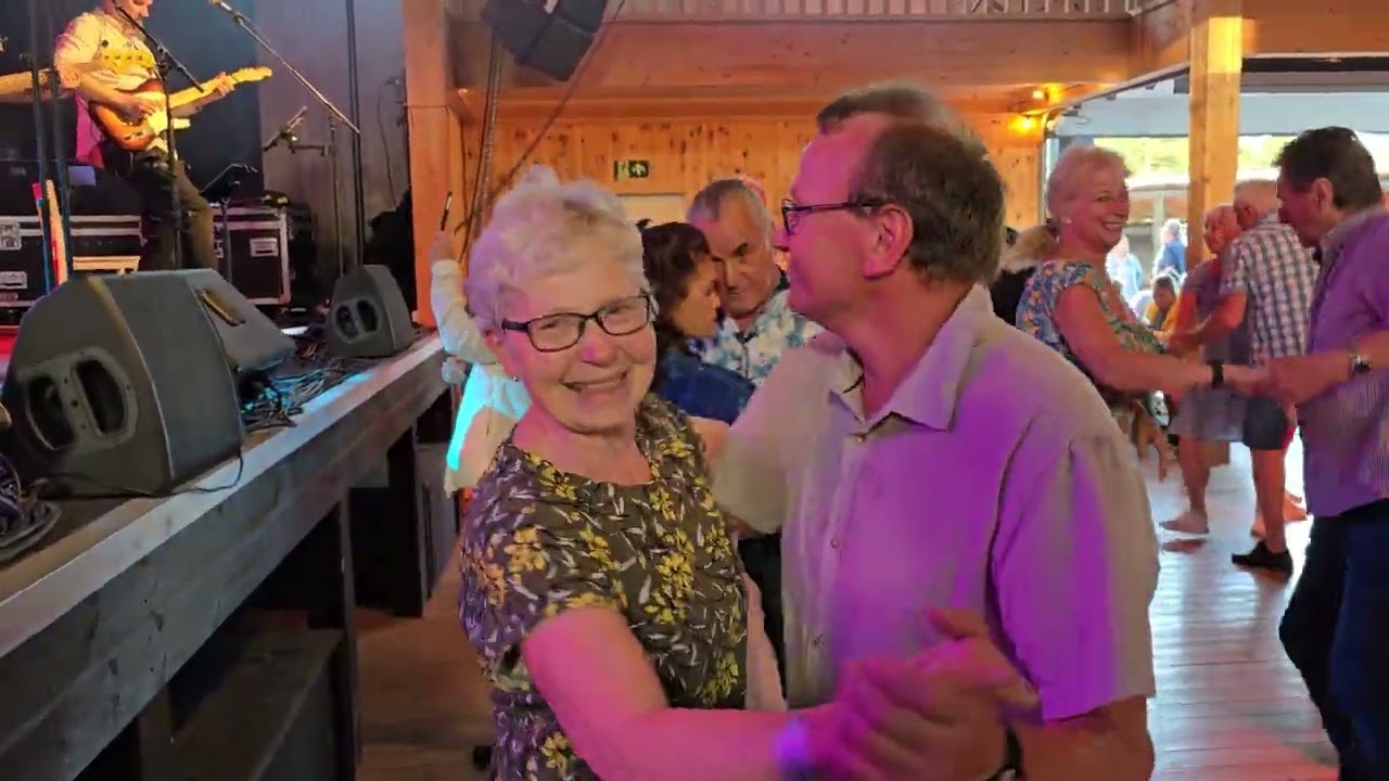 Jeg savner deg Snuske med Mr Ray Band på Lavvotunet Dokka Camping Dansnytt Jan Tore Eriksen