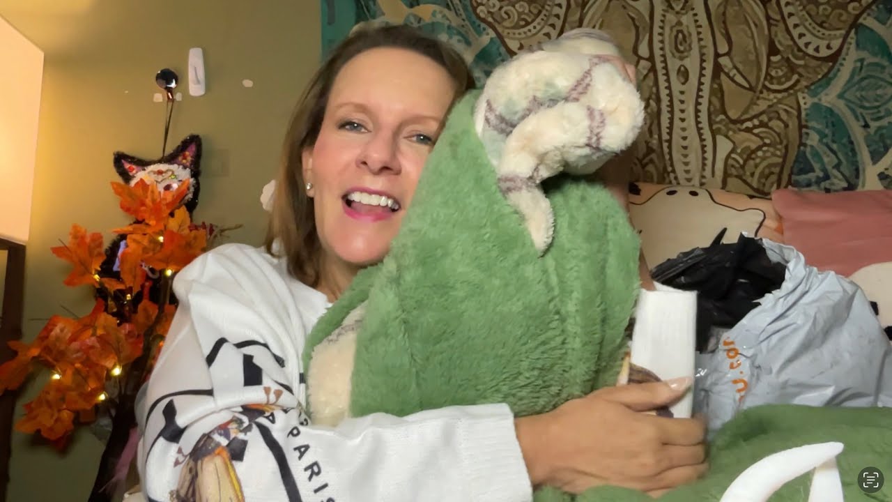 A WARM and SNUGGLY Temu Haul! | November 2, 2023