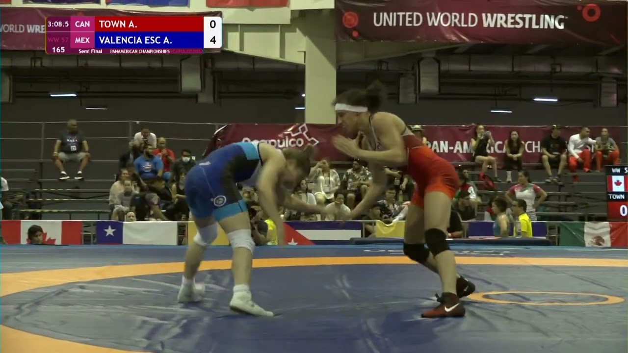 1/2 WW - 57 kg: A. TOWN (CAN) v. A. VALENCIA ESC (MEX)