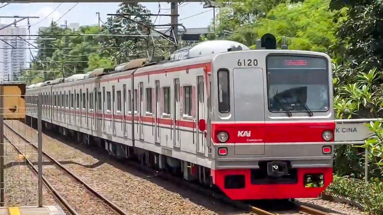 Kumpulan KRL Commuter Line di Stasiun Pondok Cina! JR 205 Series, TM 6000, dan TM 7000!