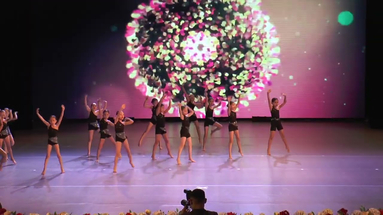 45  VIVIYA DANCE   Акробатический танец  &laquo;Natural&raquo;
