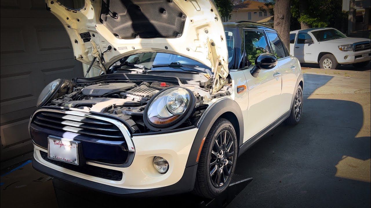 Mini Cooper Hardtop 4 Door F55 1.5l Turbo Oil Change B38 3 Cyl engine