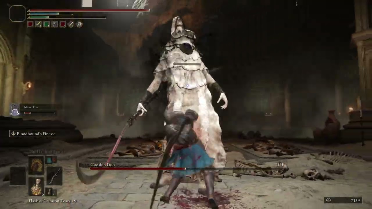 Creepy Godskin Duo in ELDEN RING