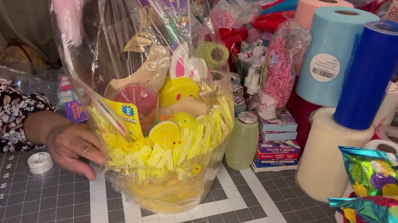 Different types of Easter baskets 