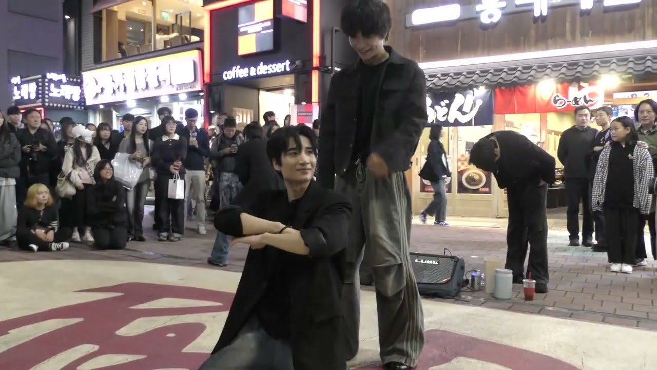 251019 Korea Kpop Dance Team mocean (모션) - 上瘾 (Overdose)/으르렁 (Growl) (EXO) Hongdae busking