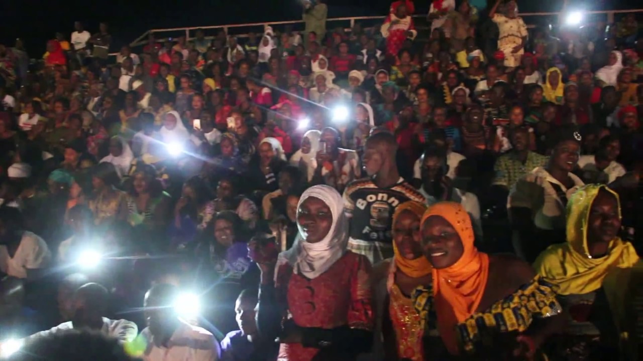 ZIKIRI SOLO EN CONCERT LIVE A BOBO DIOULASSO
