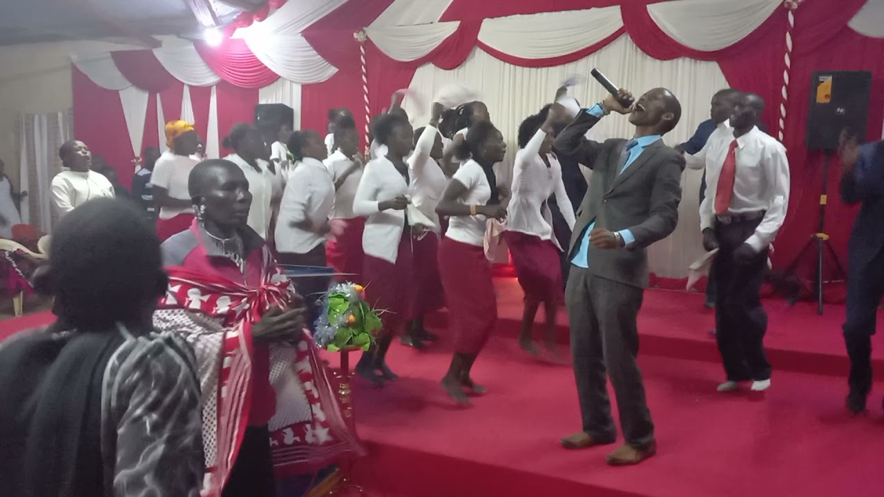 Praise by pastor Jack musei