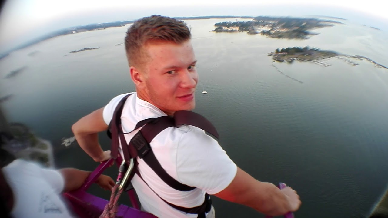 Worlds highest crane bungee jump 150m
