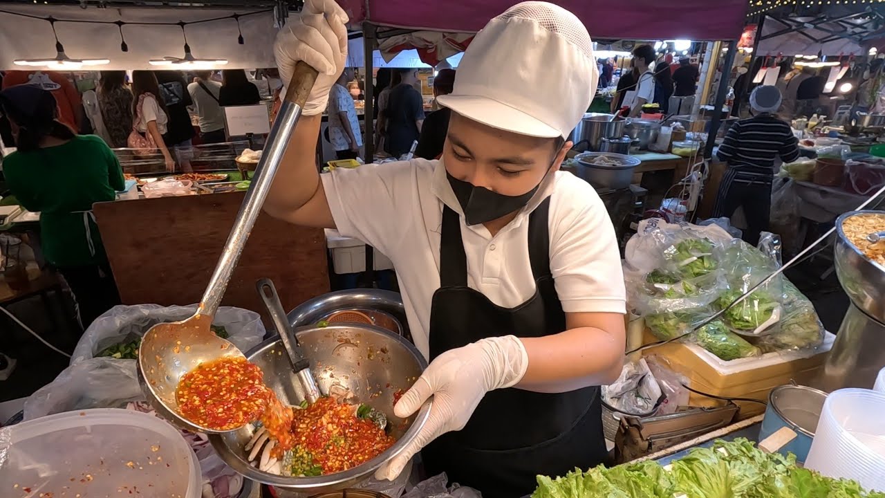 แม่ค้ามารยาทงามที่สุดในโลก‼️น้ำยำ2สูตร โคตาแซ่บ วัตถุดิบสด แน่นร้าน ออเดอร์รัว ยำไม่หยุดมือ🔥