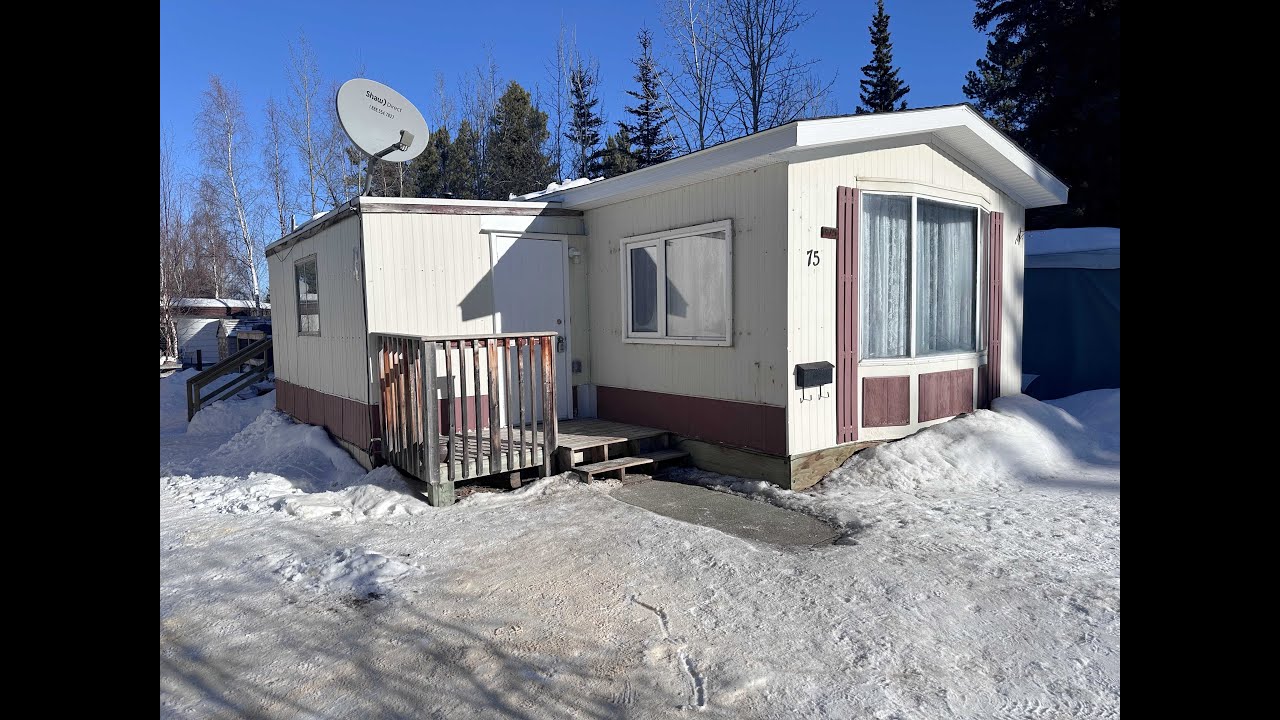 Yukon Home FOR SALE w REALTOR® Tamara Cromarty ~ Call/Text: 1.867.334.9476 ~75-986 Range Road