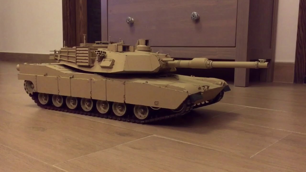 Tamiya M1A2 RC Tank