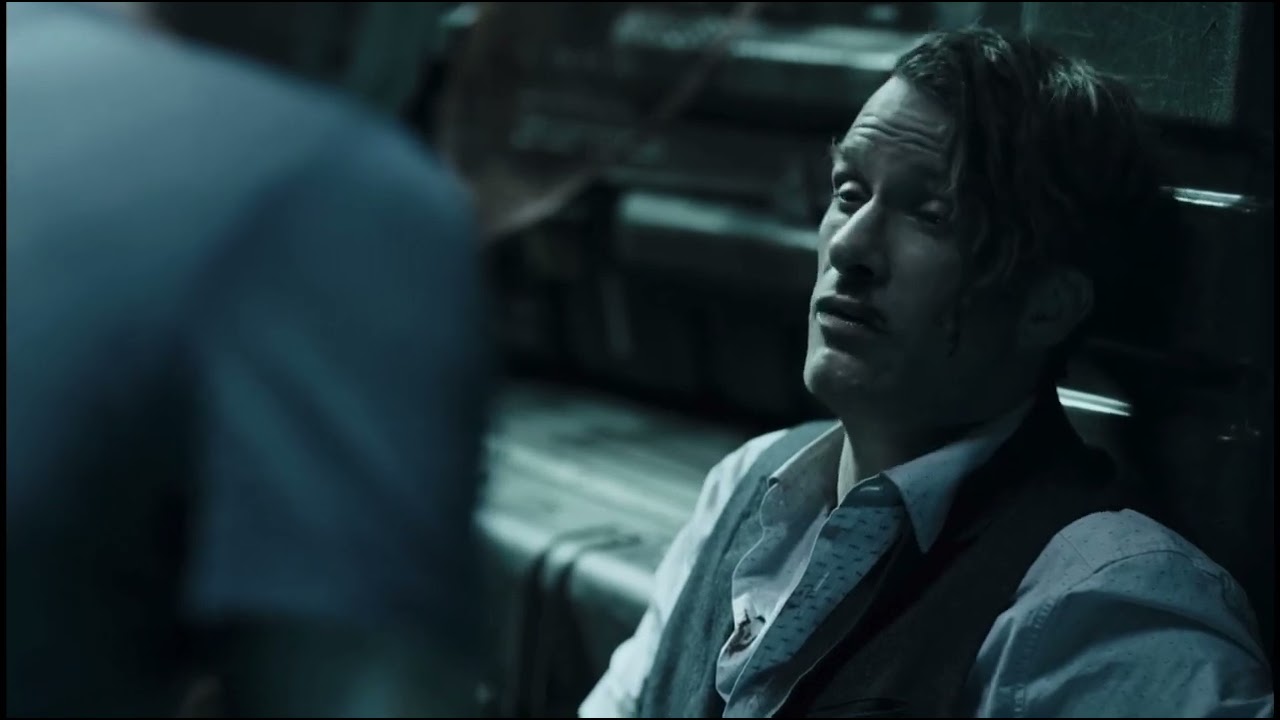 Dawes roughing up Miller&mdash;The Expanse