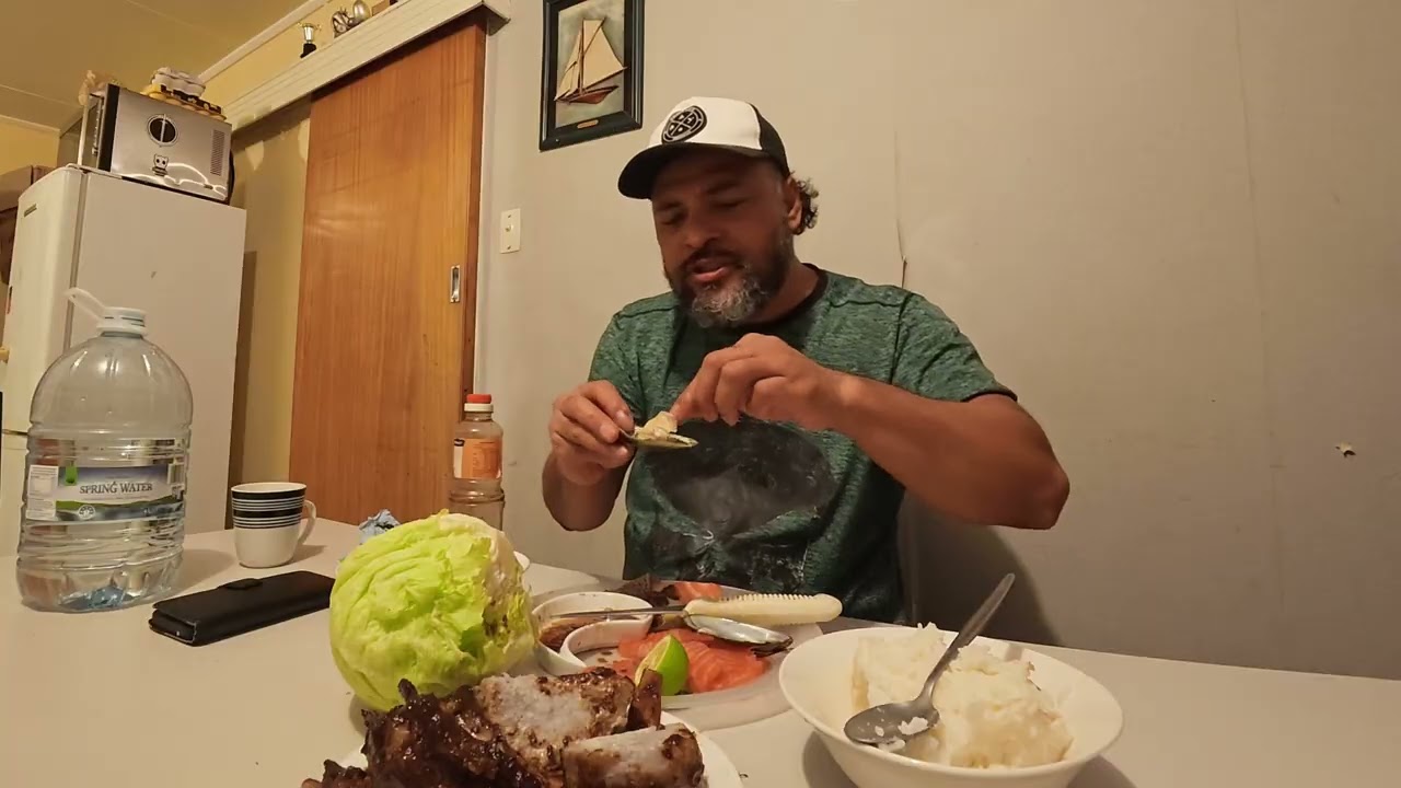 Just finished work 4.20am now im having a big feed #fypシ #samoa #islandflavors 