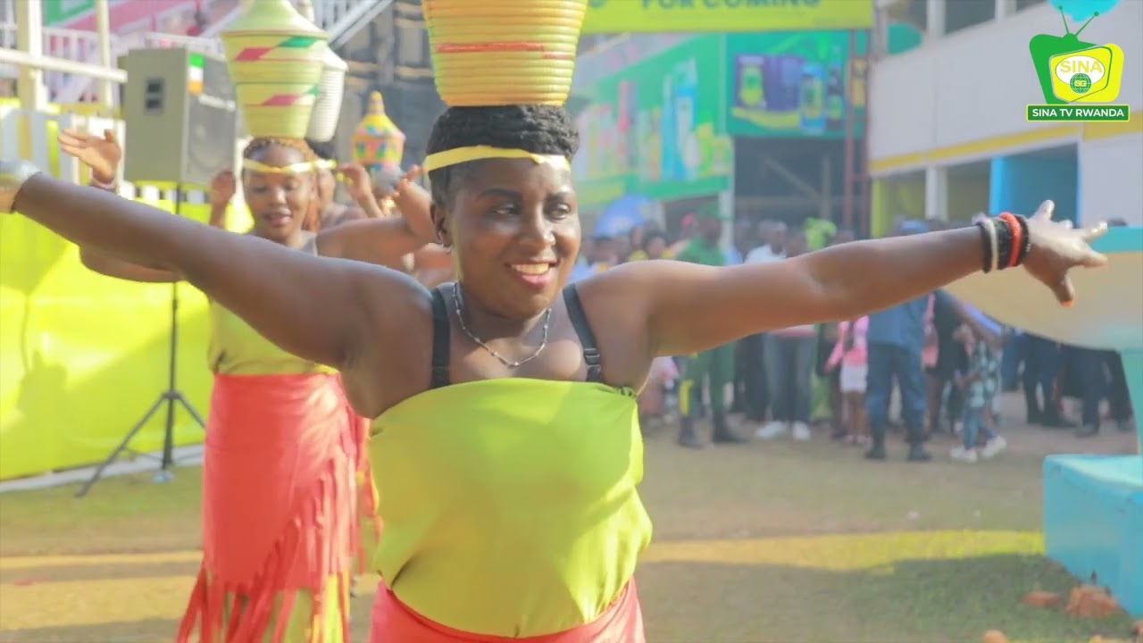 Eeehe arabyinnye umwitero uratakara 🤣🤣🤣Irebere ababyinnyi b'abahanga🙏🙏🙏 Itorero rya Nyirangarama 👍👍👍