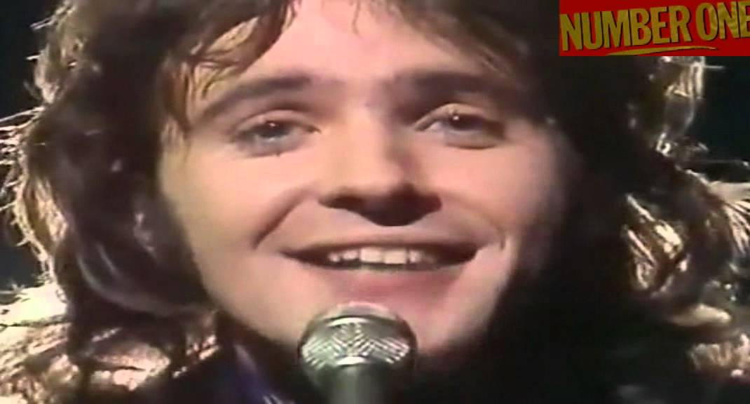 David Essex   Hold Me Close