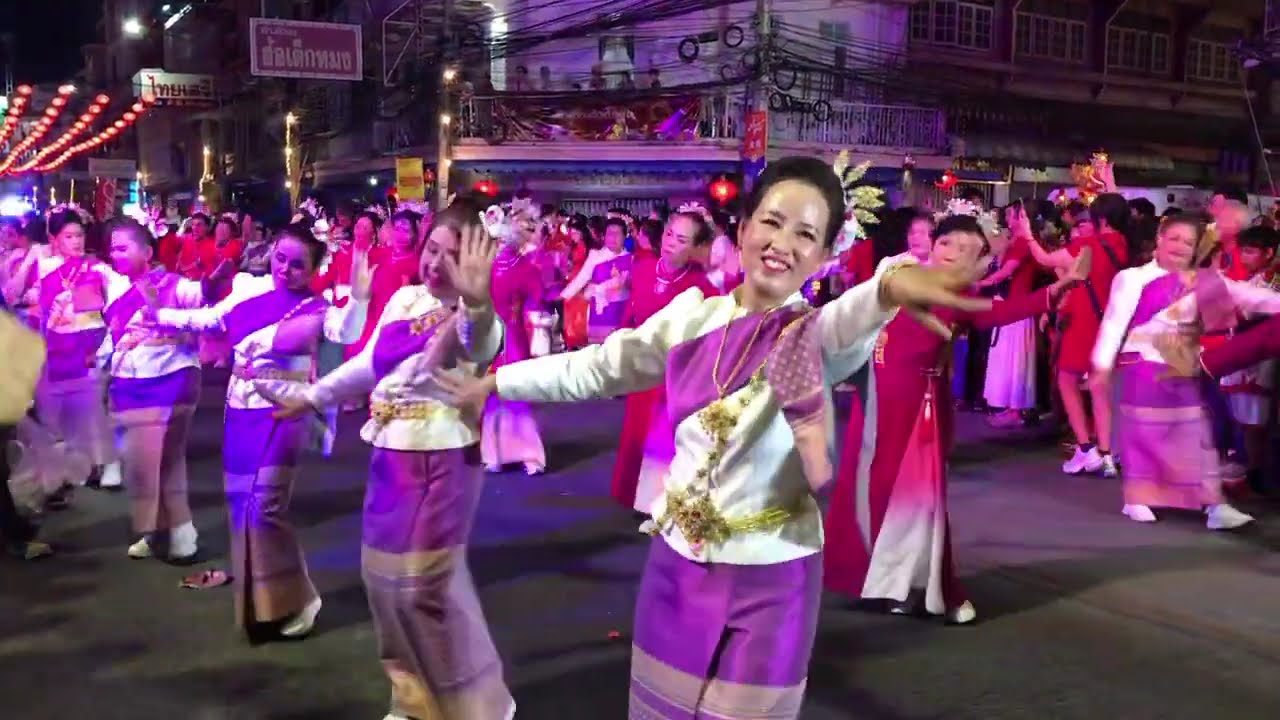 ขบวนแห่กลางคืน #ตรุษจีนนครสวรรค์2569