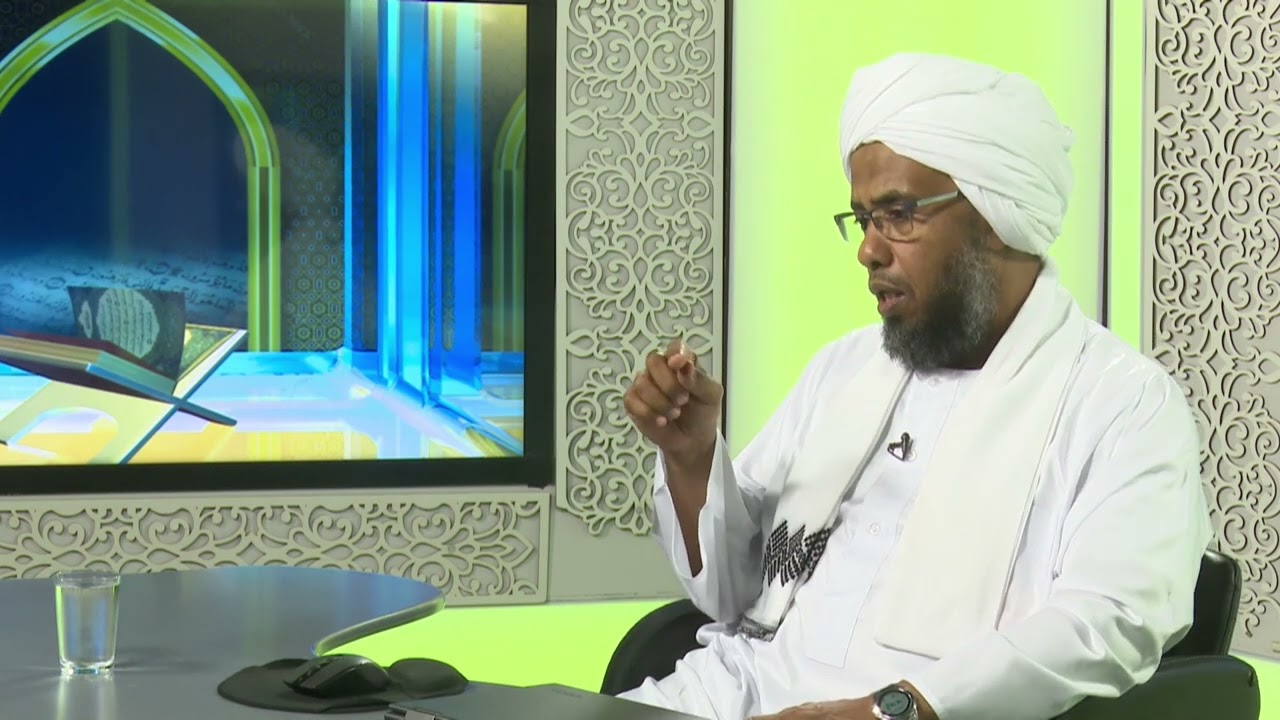 تفسير : ضَرَبَ لَكُم مَّثَلا مِنْ أَنفُسِكُمْ هَل لَّكُم مِّن مَّا مَلَكَتْ أَيْمَانُكُم مِّن شرَكاء