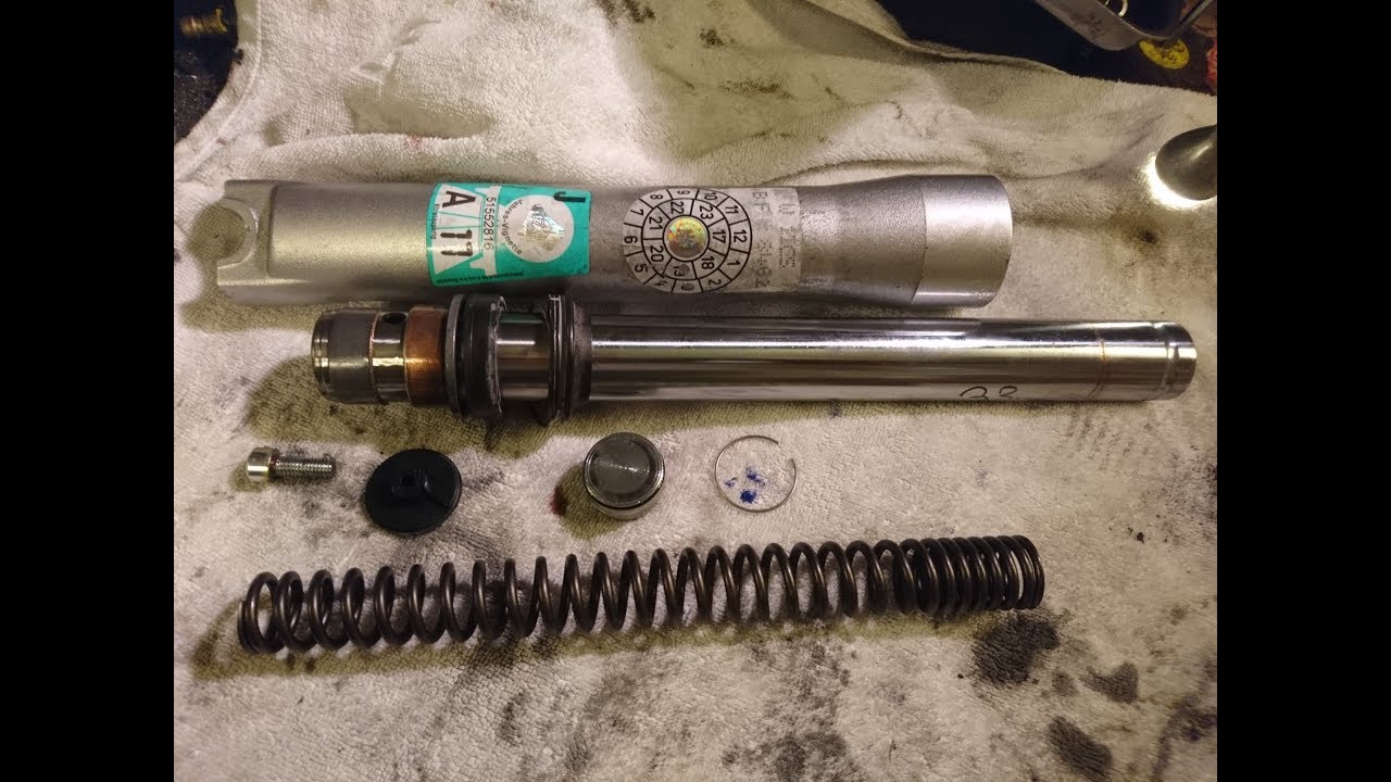 honda SH300: FORK SERVICE: new oil, seals & bitubo spring