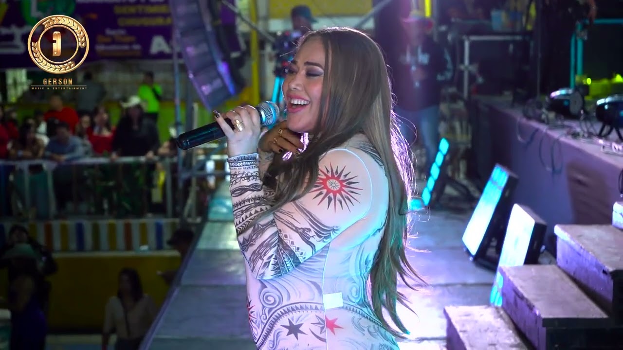 Te Quiero Igual Que Ayer - Esmeralda Orozco / Vallenato Fest / Lima - Perú 2025