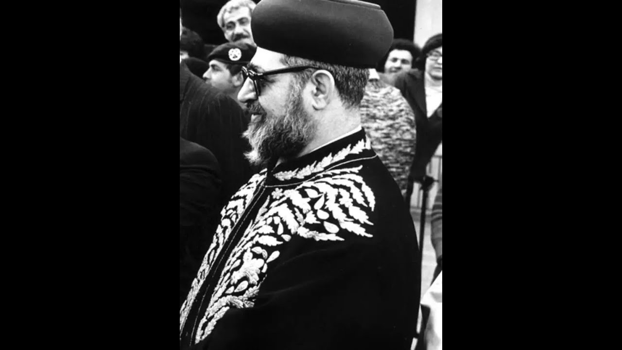 הרב עובדיה יוסף|קביעות מקום לתפילה בציבור|נדיר