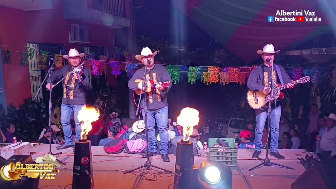TRÍO HUAPANGUEROS IMPONENTES: El cielito lindo y el Querreque 
