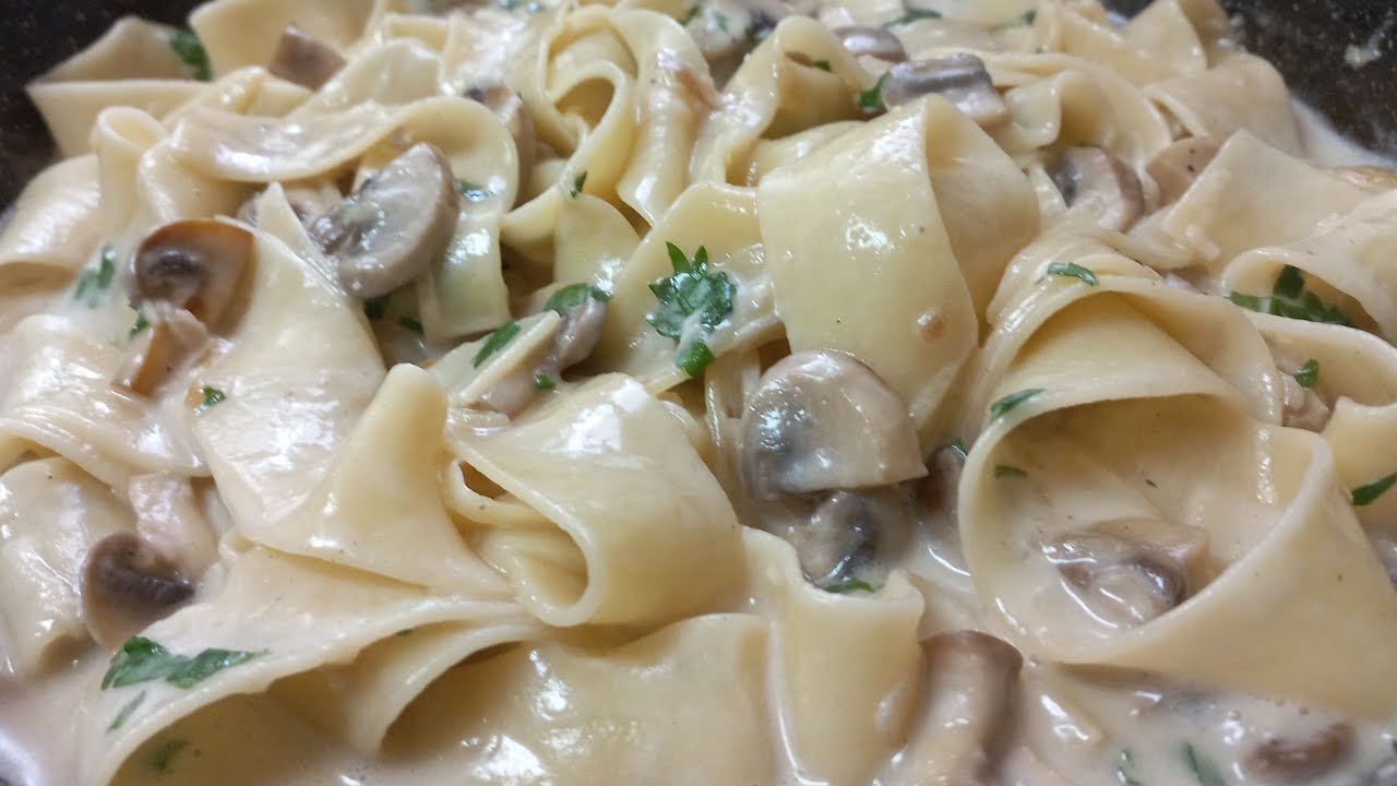 Pasta with coconut cream