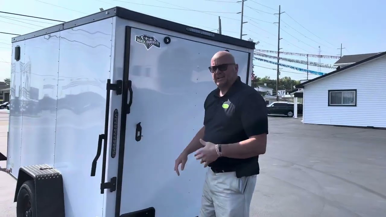 2023 6 X 10 DIAMOND CARGO ENCLOSED TRAILER
