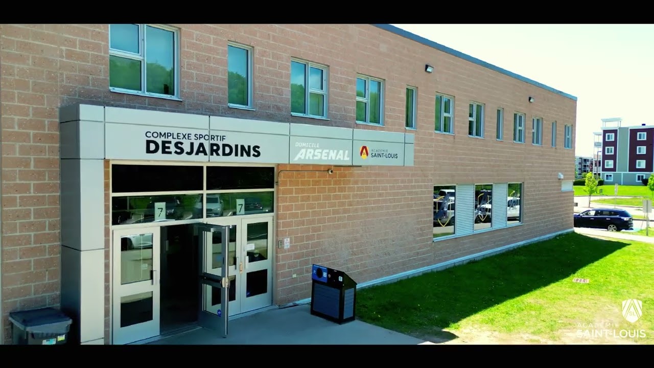 Académie Saint-Louis - Visite des installations extérieures