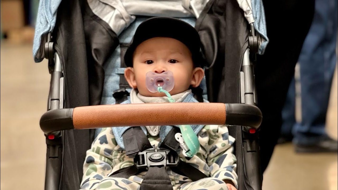Unboxing the Zoe Tour+ Luxe Stroller