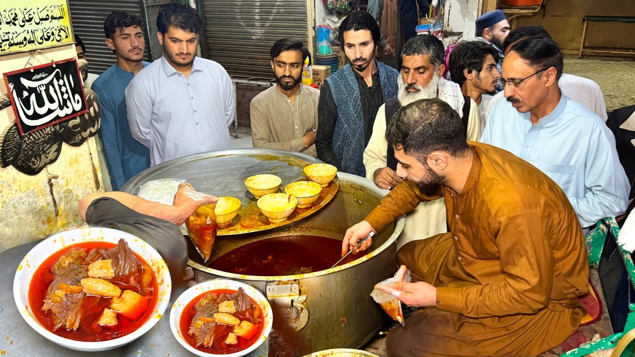 12 HOURS NON STOP 100+ KG SIRI PAYE &ndash; PAKISTANI EARLY MORNING NASHTA | EXTREME PAKISTAN STREET FOOD