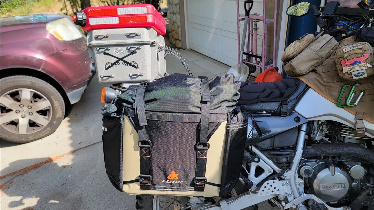 KLR 650 Adventure: Tusk Olympus Vs Tusk Pilot Panniers.