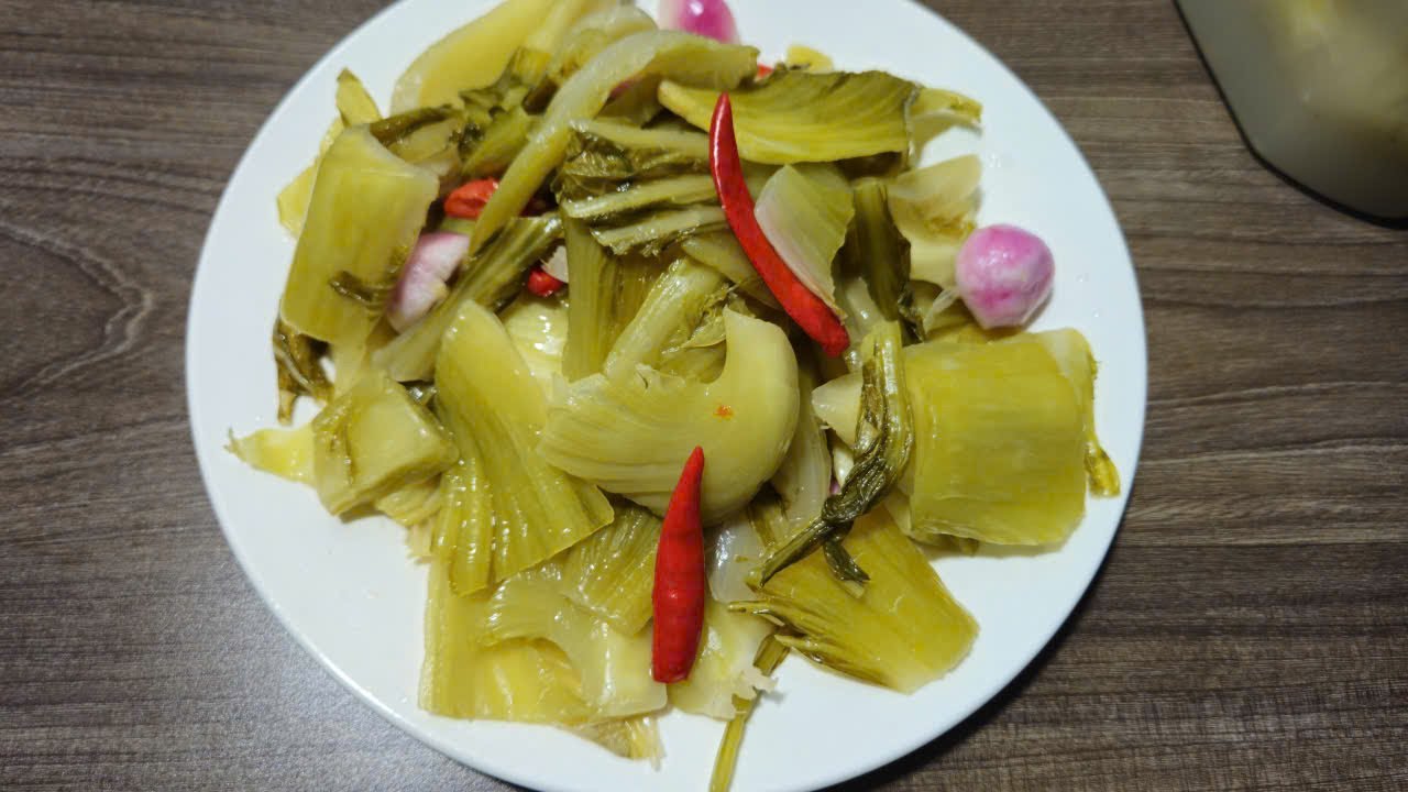 Cách Ngâm Cải chua Ngọt Vàng Giòn Tự Nhiên Không bị nhớt
