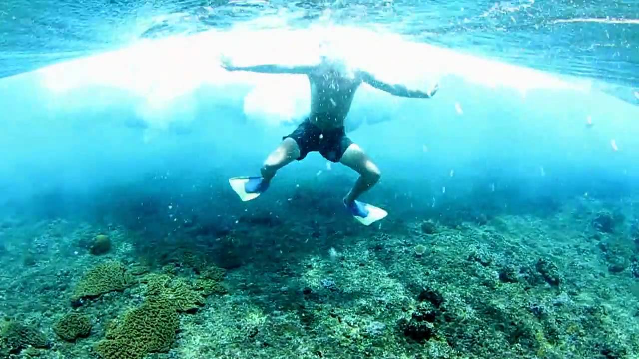 Bodysurfing in Fiji / Canon 7d