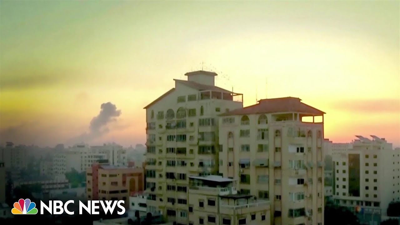 Gaza residents scramble to flee after Israel orders 24 hour evacuation