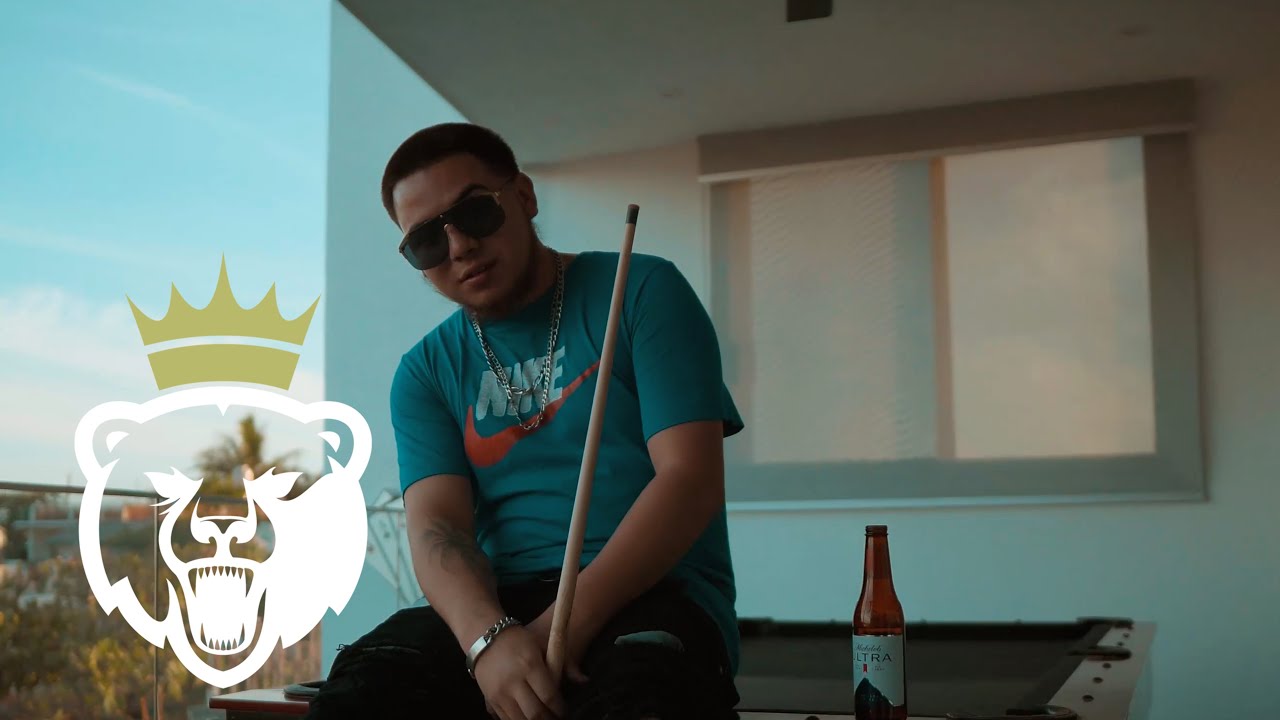 JAURIA SANTA // SOLO QUIERO FUMAR // VIDEO OFICIAL