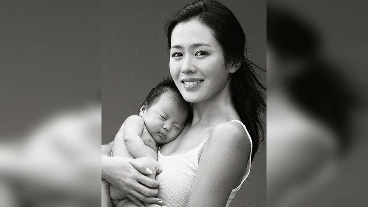Son Ye jin   Are they hiding