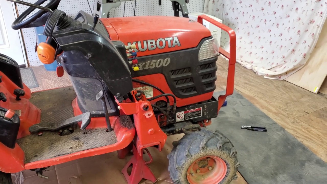Fixing The Kubota BX1500 Front Pivot Pin Leak