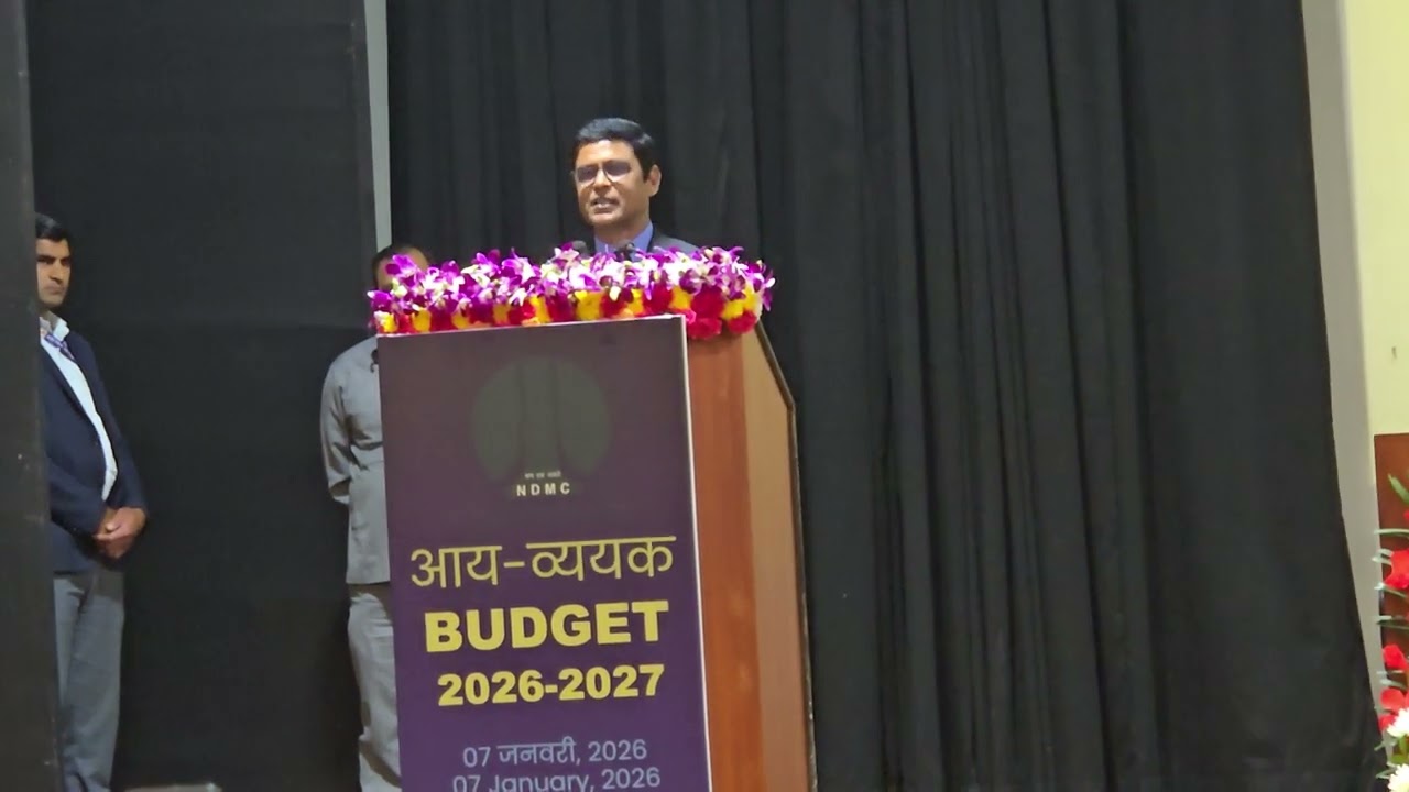 #NDMC BUDGET Chairman Keshav Chandra presented the budget.