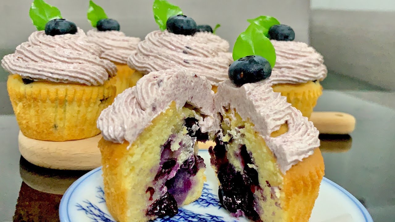Bánh Muffins Việt Quất | Blueberry Muffins Recipe | Chang's House ( Phụ đề)