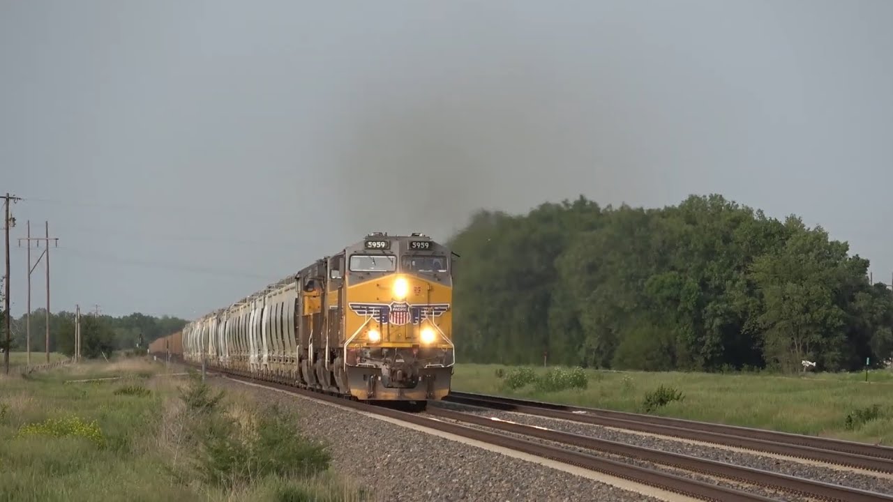 Busy sunny day Railfanning on the UP Columbus Subdivision 5/30/25