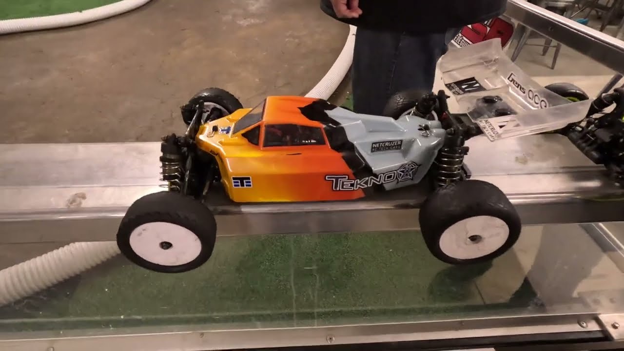 TEKNO EB410.2 по-прежнему конкурентоспособен в 2024 году. 4WD MOD Buggy Racing