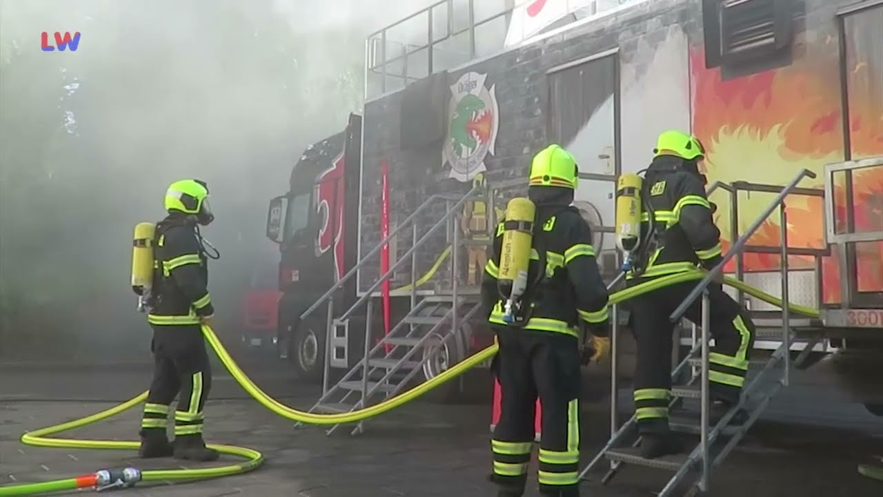 Kamenz: Mobile Brandübungsanlage übergeben - LAUSITZWELLE