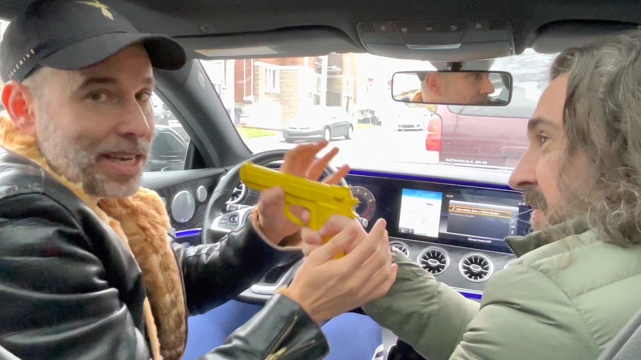 GUN DEFENSE SURVIVAL TIPS IN A CAR FOR BEGINNERS