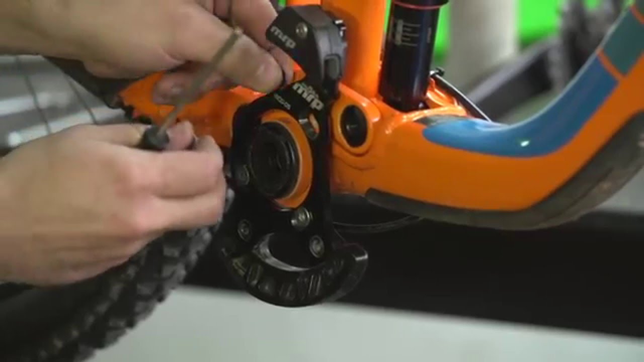 Cómo instalar un guiacadenas en un monoplato tipo enduro