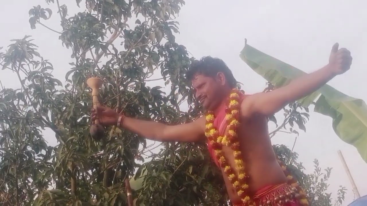 समाजवादी रीढऔराई विधानसभा के झउआ में  भुईया बाबा की पूजा समता मूलक समाज की पूजा