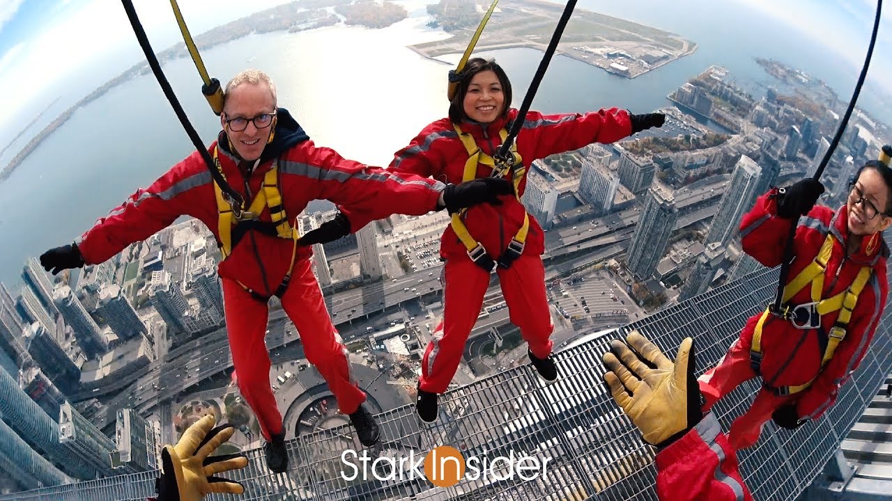 Прогулка по краю башни CN Tower (Торонто, Канада)