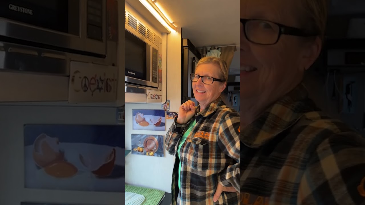 How do you make poutine?